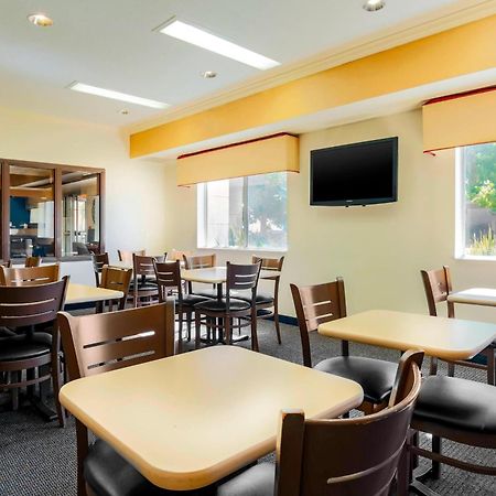 Fairfield Inn By Marriott Tracy Exterior photo