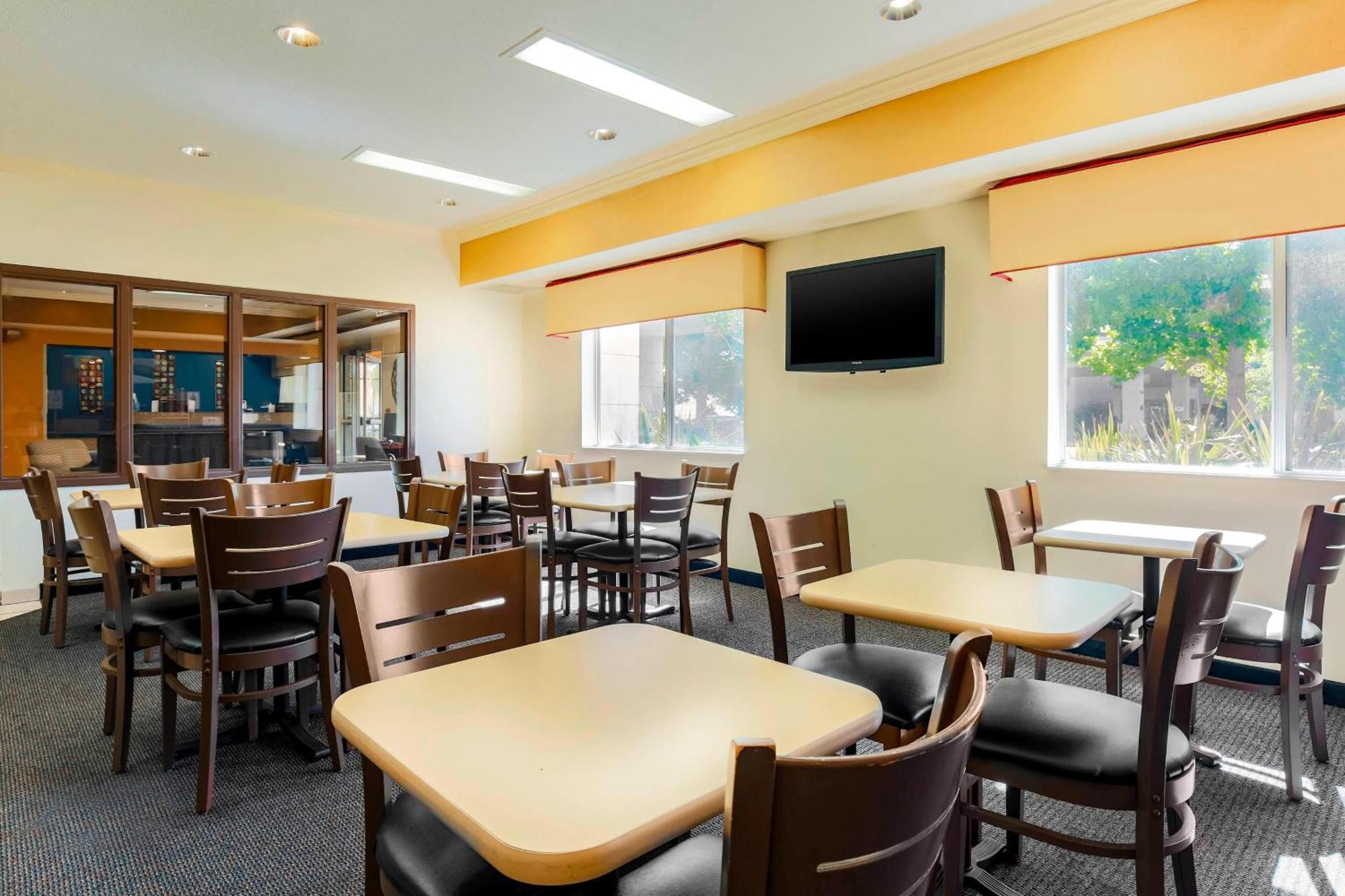 Fairfield Inn By Marriott Tracy Exterior photo